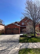 1653 Valley Ridge Crescent  Pickering, ON L1V 6S7