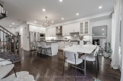 14 Queen Mary Court  Vaughan, ON L4L 0H9