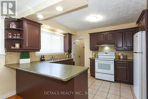 1222 Field Street, Ottawa, ON - Indoor Photo Showing Kitchen With Double Sink