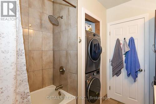 1222 Field Street, Ottawa, ON - Indoor Photo Showing Laundry Room