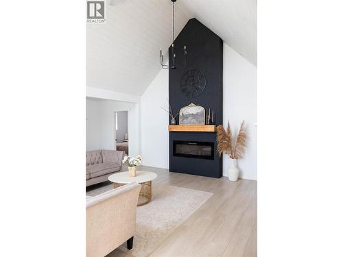 72 81st Avenue  Grand Forks, BC V0H 1H0