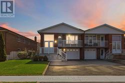 3638 MOLLY AVENUE  Mississauga, ON L5A 3M5