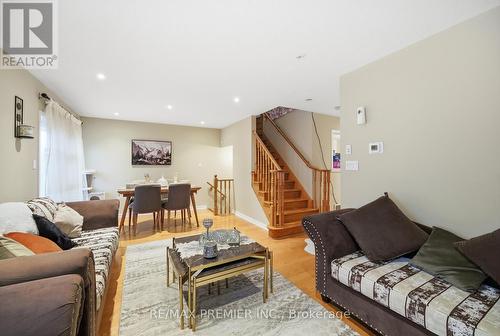 922 Hepburn Road, Milton, ON - Indoor Photo Showing Living Room