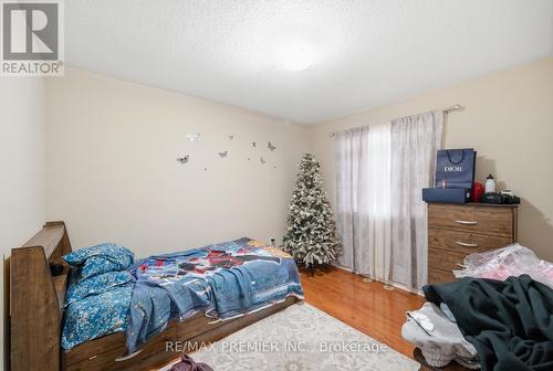 922 Hepburn Road, Milton, ON - Indoor Photo Showing Bedroom