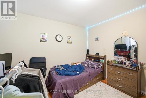 922 Hepburn Road, Milton, ON - Indoor Photo Showing Bedroom