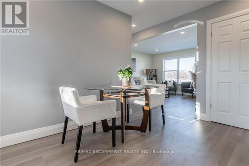 58 Sandalwood Avenue, Hamilton, ON - Indoor Photo Showing Dining Room