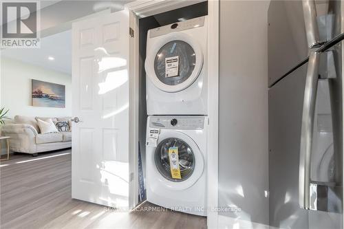 58 Sandalwood Avenue, Hamilton, ON - Indoor Photo Showing Laundry Room