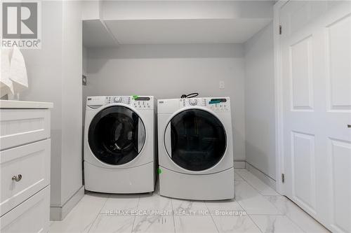 58 Sandalwood Avenue, Hamilton, ON - Indoor Photo Showing Laundry Room
