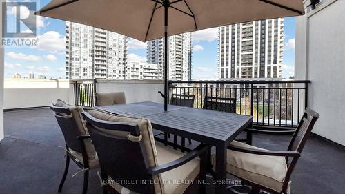 Th36 - 9 Oakburn Crescent, Toronto, ON - Outdoor