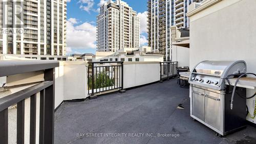 Th36 - 9 Oakburn Crescent, Toronto, ON - Outdoor