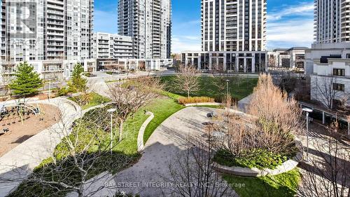 Th36 - 9 Oakburn Crescent, Toronto, ON - Outdoor With Facade