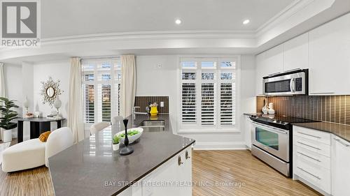 Th36 - 9 Oakburn Crescent, Toronto, ON - Indoor