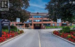 150 WILSON Street W Unit# 306 Ancaster, ON L8R 1E2