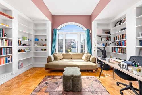 Bibliothèque - 259 Rue Mirabel, Dollard-Des-Ormeaux, QC - Indoor Photo Showing Office