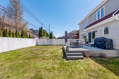 Cour - 259 Rue Mirabel, Dollard-Des-Ormeaux, QC - Outdoor With Deck Patio Veranda