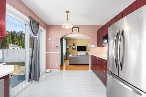 Cuisine - 259 Rue Mirabel, Dollard-Des-Ormeaux, QC - Indoor Photo Showing Kitchen