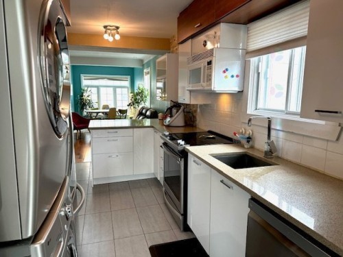 Cuisine - 286 6E Avenue, Montréal (Lasalle), QC - Indoor Photo Showing Kitchen With Upgraded Kitchen