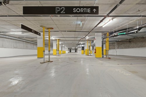 Garage - 528-1518 Rue Sherbrooke O., Montréal (Ville-Marie), QC - Indoor Photo Showing Garage