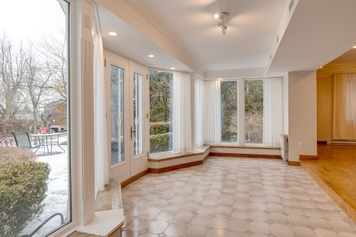 Salon - 21 Surrey Gdns, Westmount, QC - Indoor Photo Showing Other Room
