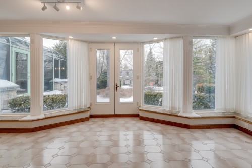 Salon - 21 Surrey Gdns, Westmount, QC - Indoor Photo Showing Other Room