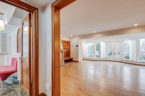 Hall d'entrée/Vestibule - 21 Surrey Gdns, Westmount, QC - Indoor Photo Showing Other Room