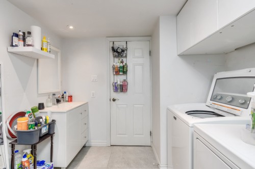 Laundry - 2510 Boul. Napoléon, Brossard, QC - Indoor Photo Showing Laundry Room