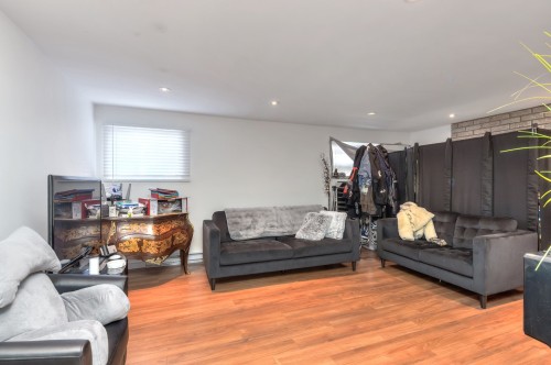 Living Room - 2510 Boul. Napoléon, Brossard, QC - Indoor Photo Showing Living Room