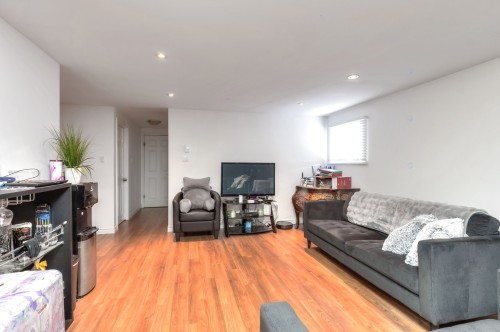 Living Room - 2510 Boul. Napoléon, Brossard, QC - Indoor Photo Showing Living Room