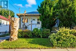 267 THAYER AVENUE  Hamilton, ON L9A 1J6