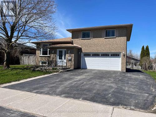 30 ANDREW DRIVE  Kawartha Lakes (Lindsay), ON K9V 5W6