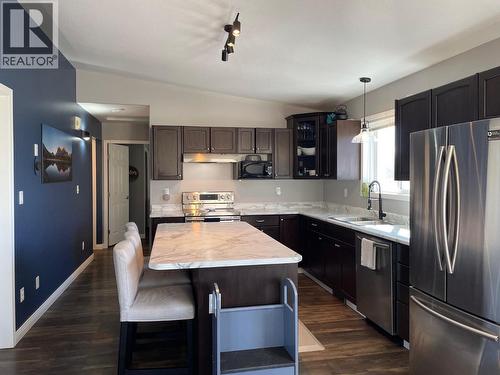 5212 Hallmark Crescent, Fort Nelson, BC - Indoor Photo Showing Kitchen