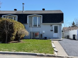 52 Rue de Drapeau  Gatineau (Gatineau), QC J8T 1B2