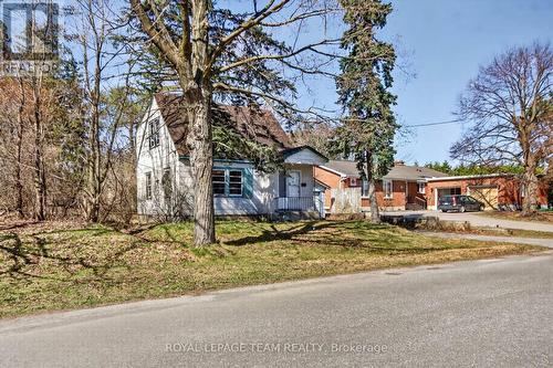 1548 Ortona Avenue, Ottawa, ON - Outdoor