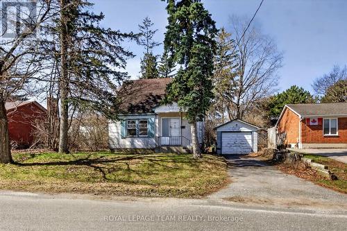 1548 Ortona Avenue, Ottawa, ON - Outdoor