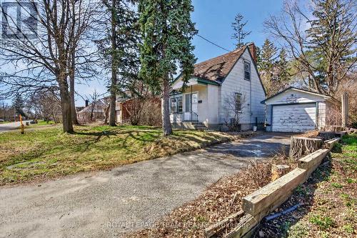 1548 Ortona Avenue, Ottawa, ON - Outdoor