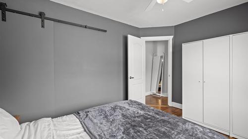 876 Rotary Drive, Kimberley, BC - Indoor Photo Showing Bedroom