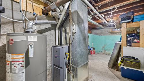 876 Rotary Drive, Kimberley, BC - Indoor Photo Showing Basement