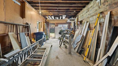 876 Rotary Drive, Kimberley, BC - Indoor Photo Showing Other Room