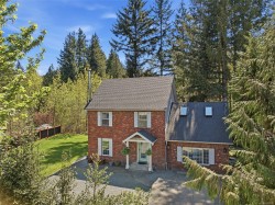 100 Comiaken Ave Lake Cowichan, BC V0R 2G0