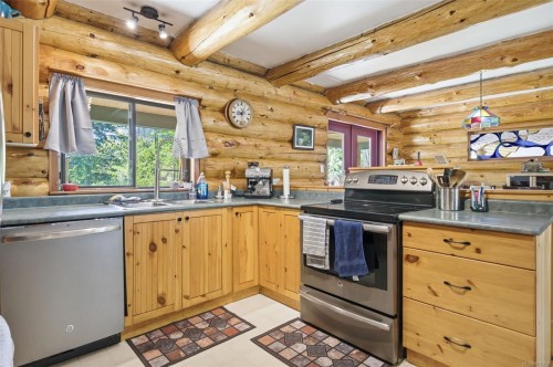 8644 Sweeney Rd, Chemainus, BC 