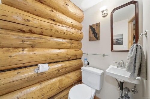 8644 Sweeney Rd, Chemainus, BC 