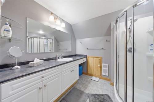 8644 Sweeney Rd, Chemainus, BC 