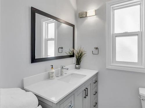 573 Arlington St, Winnipeg, MB 