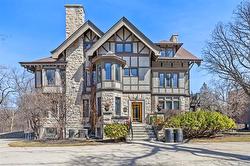 1-393 Wellington CR  Winnipeg, MB R3M 0A1
