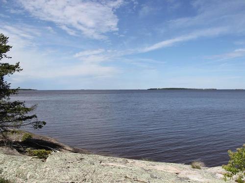499 Aksel Rd, Rainy River, ON 