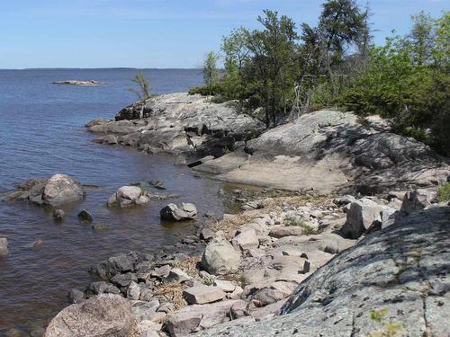 499 Aksel Rd, Rainy River, ON 