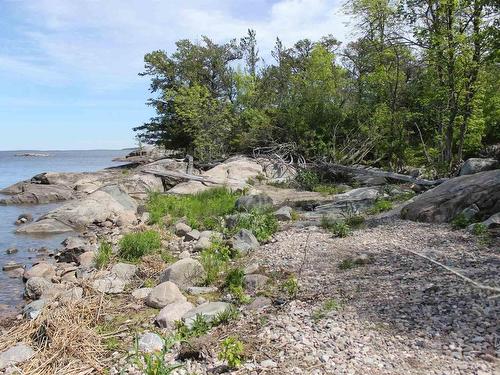 499 Aksel Rd, Rainy River, ON 