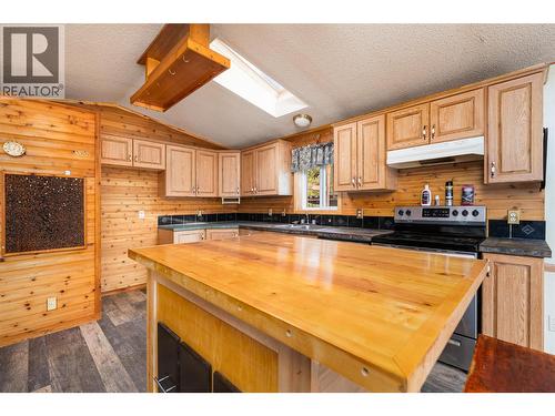 420 Macleod Street, Kitchener, BC 