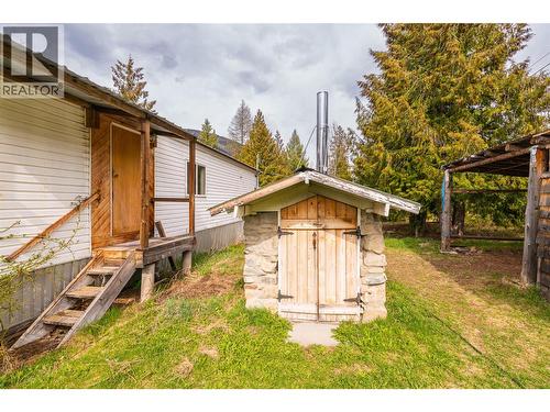 420 Macleod Street, Kitchener, BC 