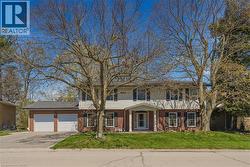 88 BERTRAM Drive  Dundas, ON L9H 4T7